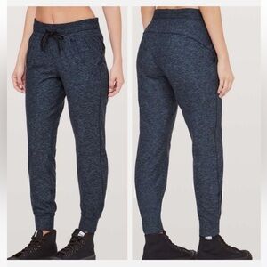 EUC Lululemon Ready to Rulu Jogger, 29”, Size 8, Heathered true navy/black